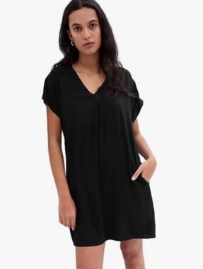GAP Shirt Dress Or Beach Covrr Up , Size Medium